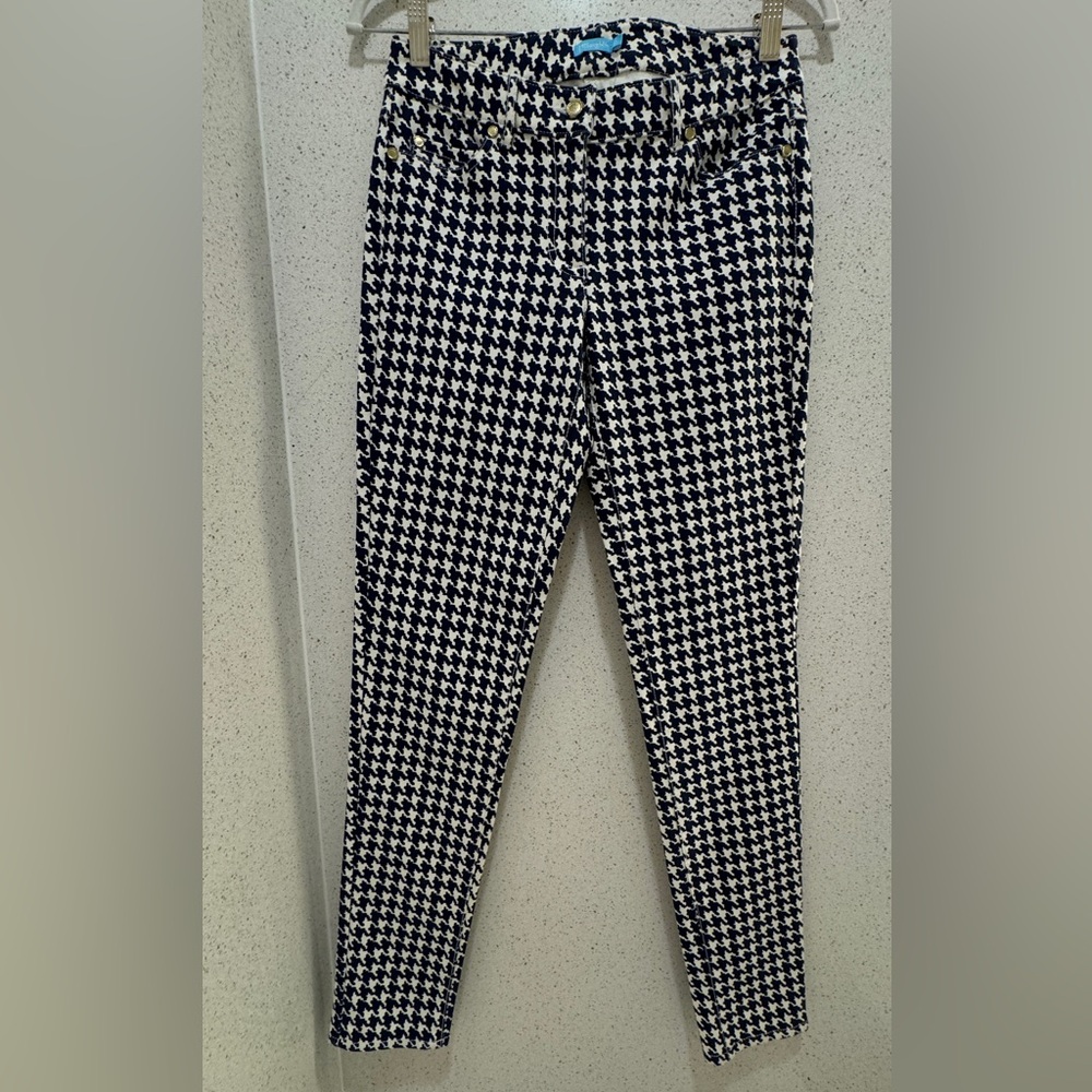 J. McLaughlin LEXI Jean. Navy Herringbone print. Size 2 ❤️